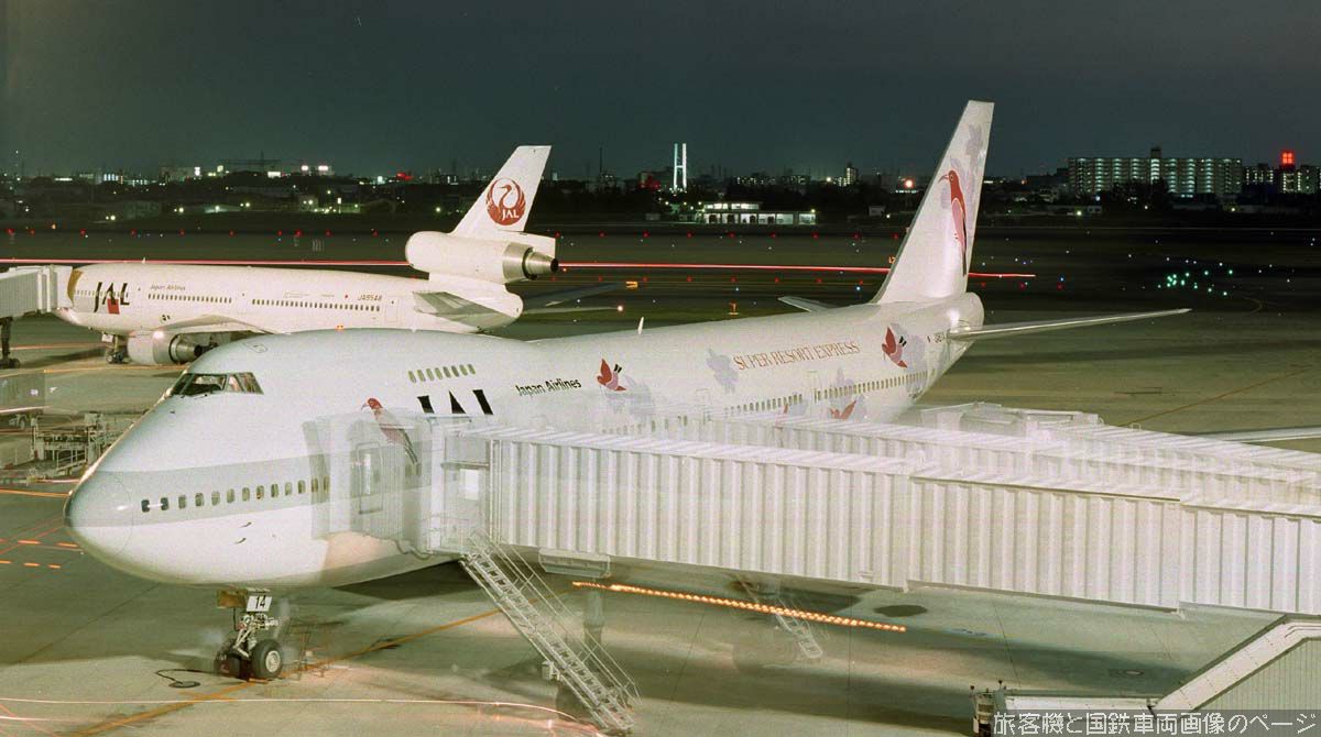 日本航空 JA8114 の写真です